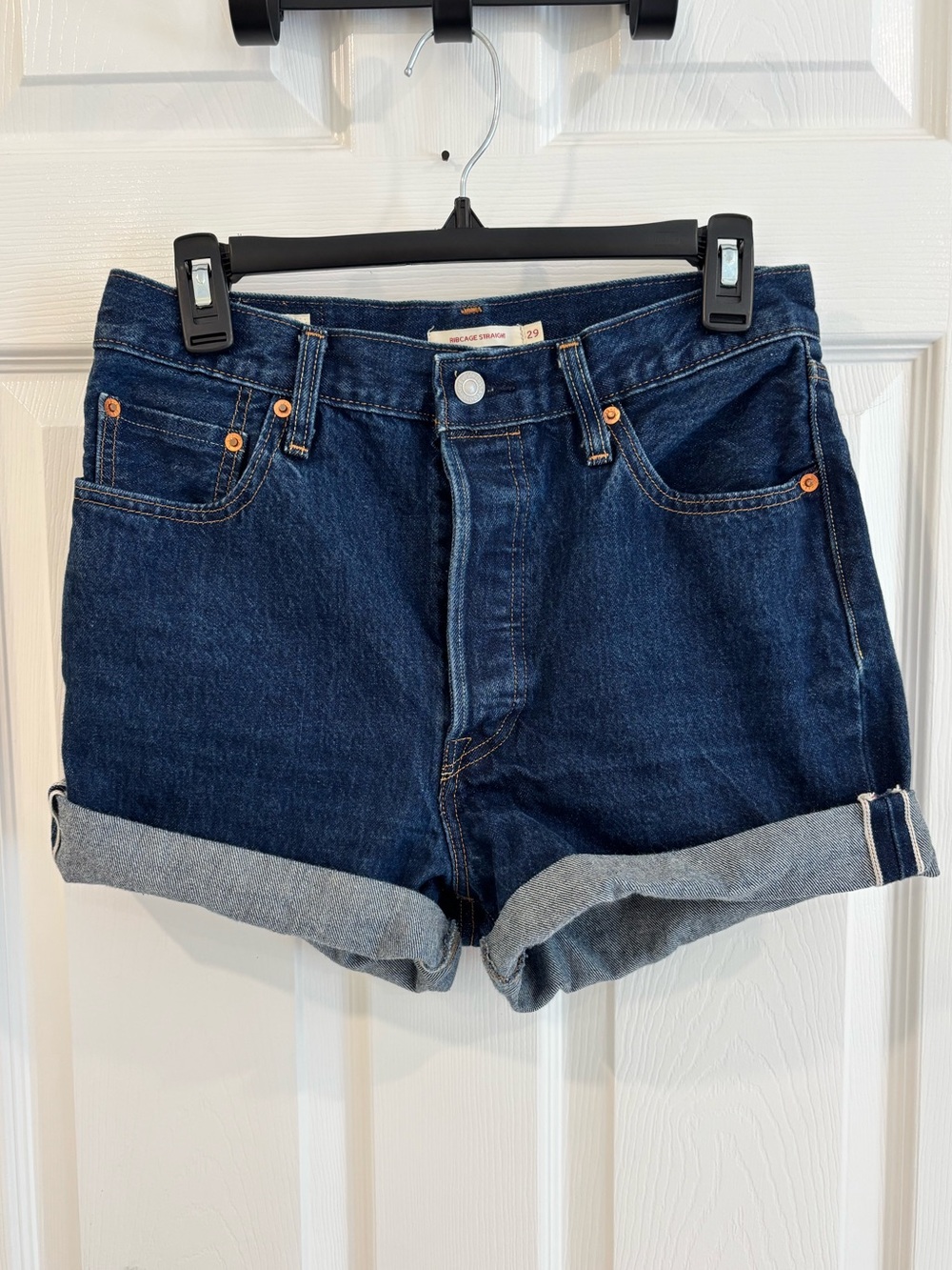 Levi’s Ribcage Straight Shorts 8